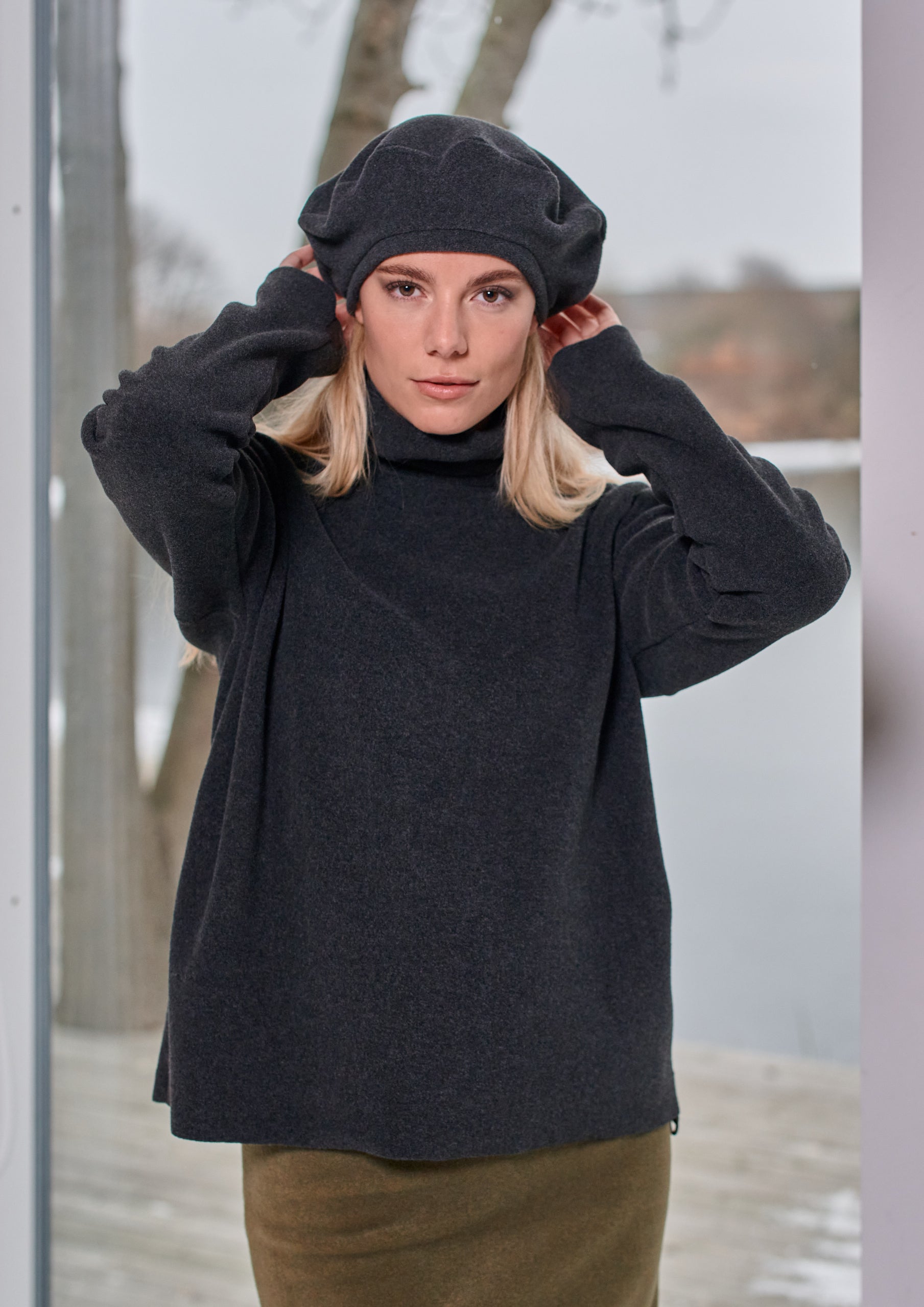 HENRIETTE STEFFENSEN COPENHAGEN ALPEHUE - 4105 HATS SOFT BLACK 914