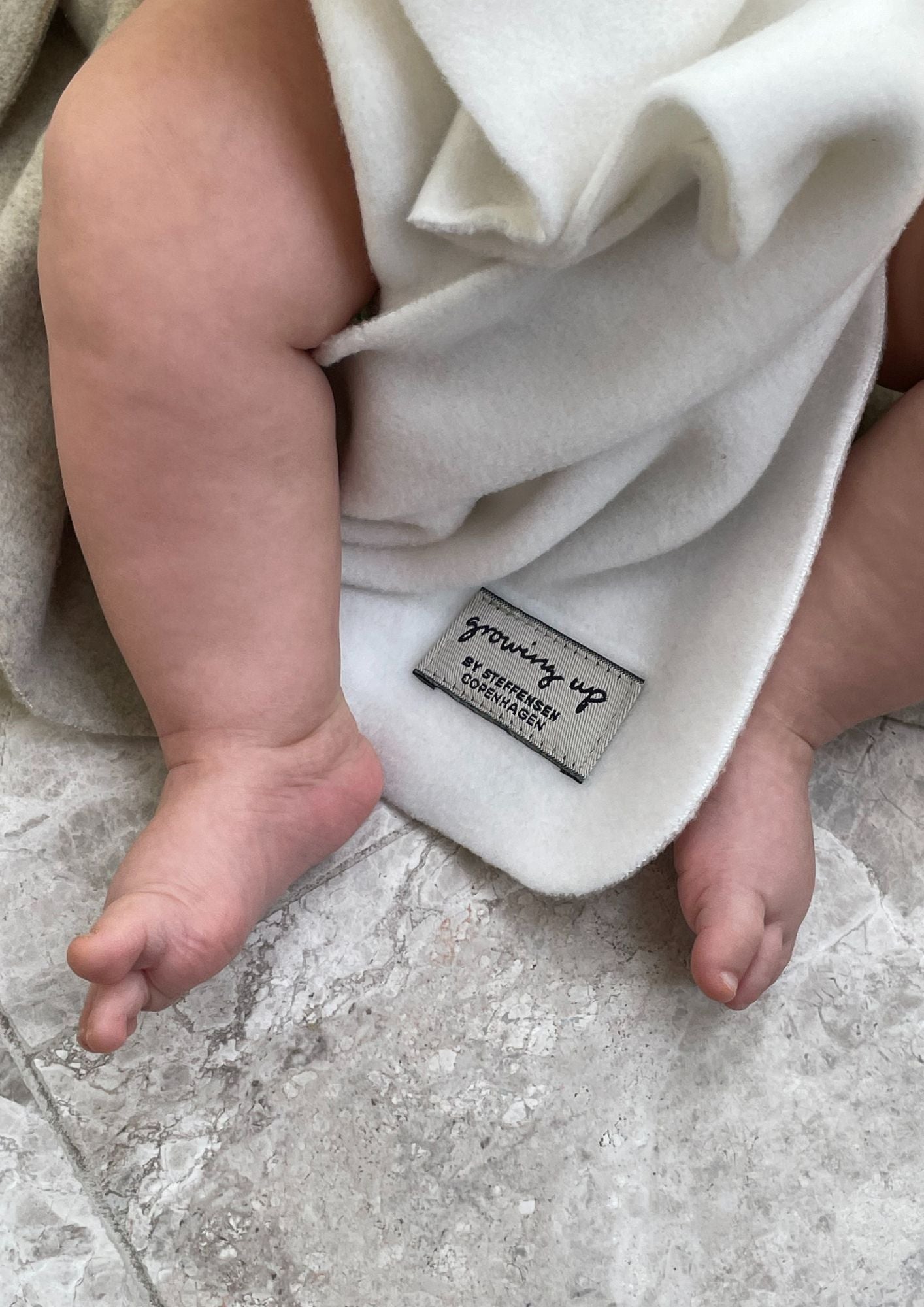 GROWING UP BABY TÆPPE - 500 GU TÆPPER OFF WHITE 802