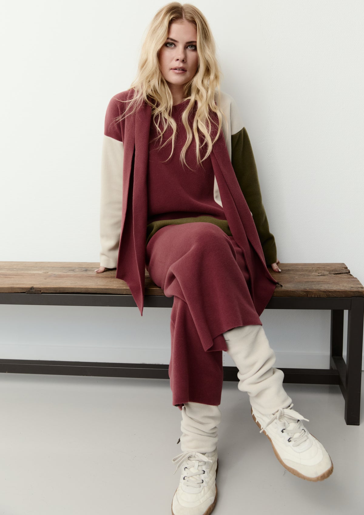 HENRIETTE STEFFENSEN COPENHAGEN BLUSE PATCH MED TØRKLÆDE - 1412 BLUSER BORDEAUX/KIT/MOSS 118