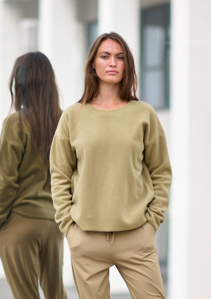 HENRIETTE STEFFENSEN COPENHAGEN BLUSE RUND HALS - 1359 BLUSER OLIVE 655