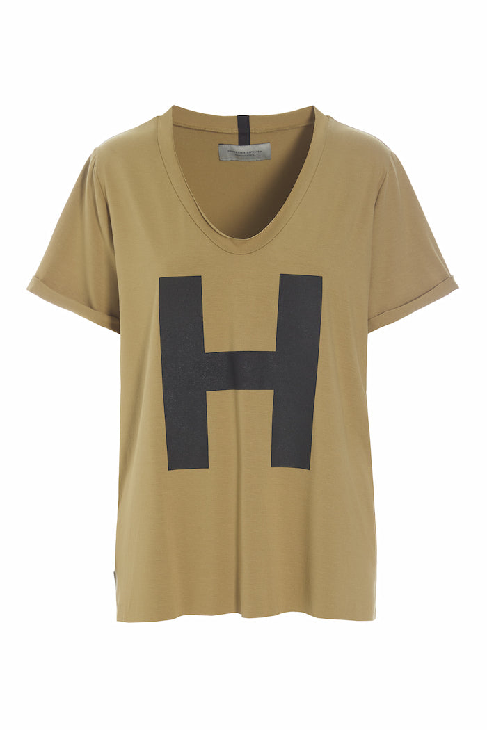 HENRIETTE STEFFENSEN COPENHAGEN BLUSE V-HALS PRINT - 96082H T-SHIRTS OLIVE 655
