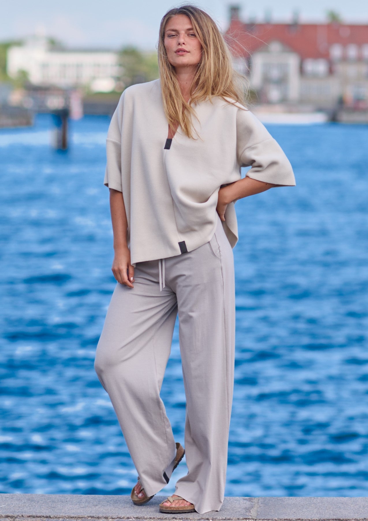 HENRIETTE STEFFENSEN COPENHAGEN FLARE BUKSER - 99013 BUKSER SAND 805