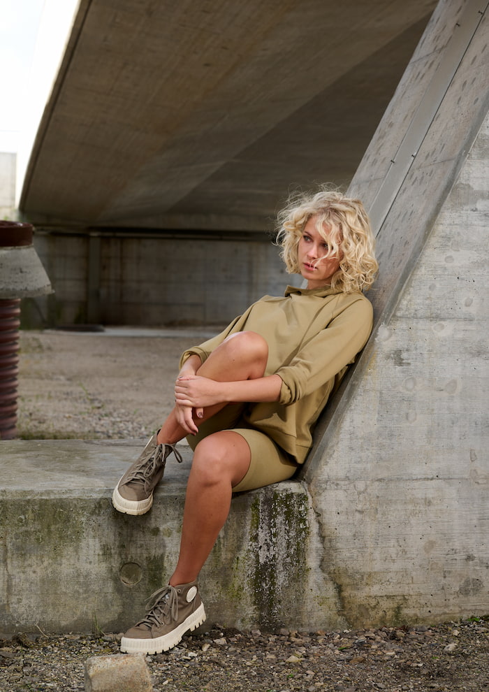 HENRIETTE STEFFENSEN COPENHAGEN HÆTTETRØJE - 71014 HOODIES OLIVE 655