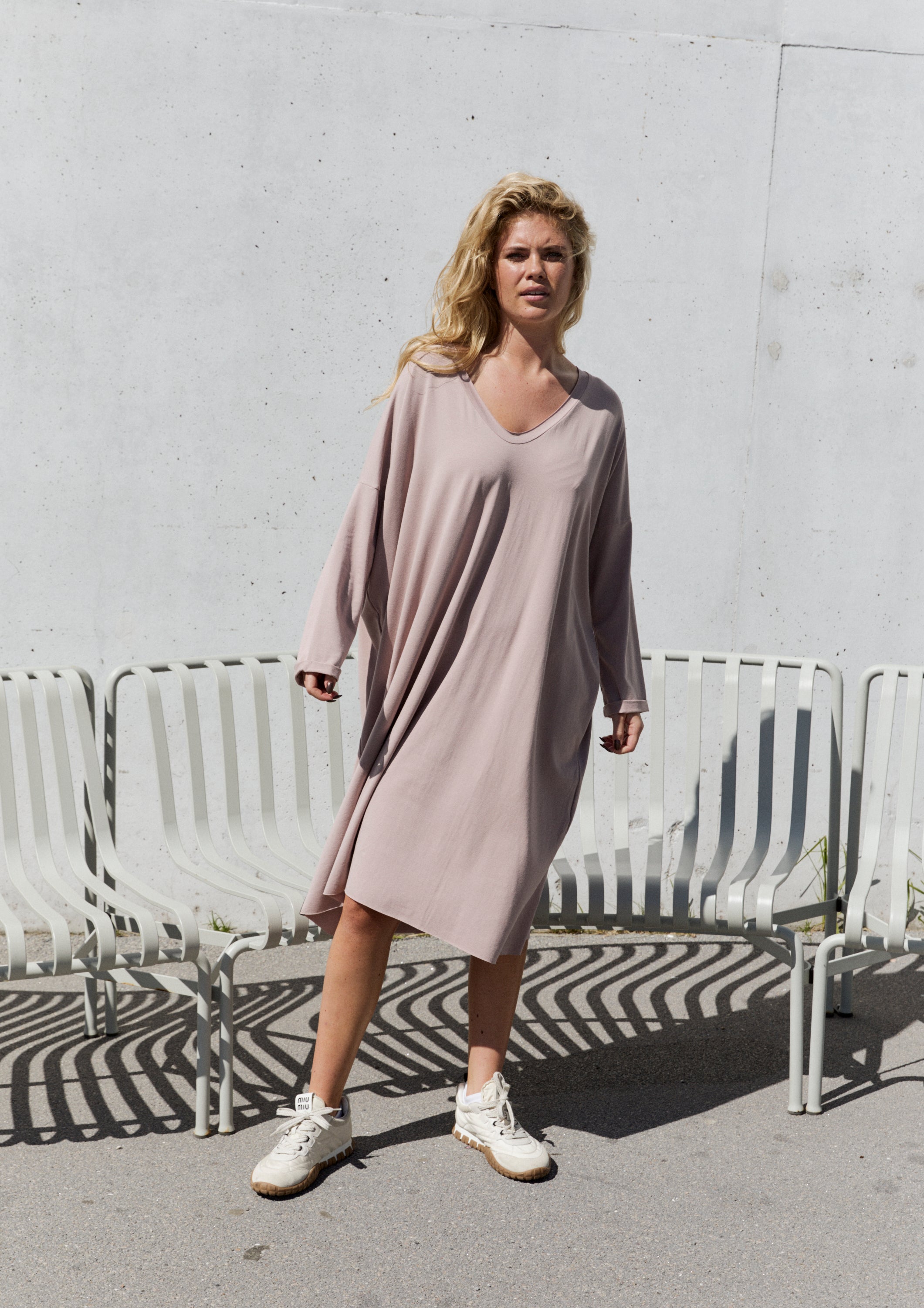 HENRIETTE STEFFENSEN COPENHAGEN KJOLE OVERSIZE - 98043 KJOLER NUDE 401