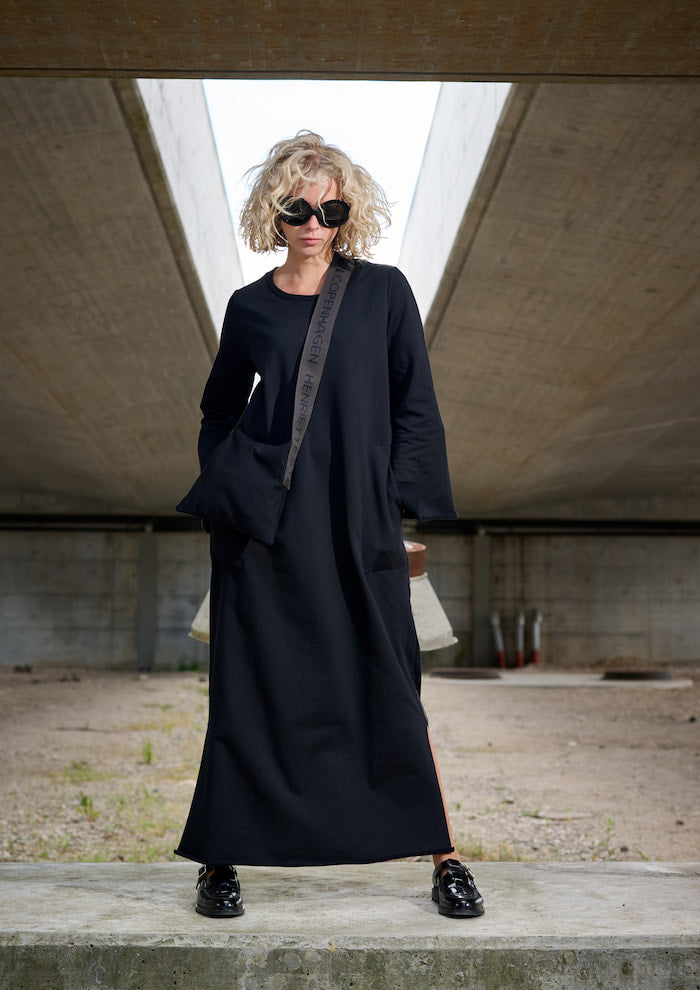 HENRIETTE STEFFENSEN COPENHAGEN LANGÆRMET KJOLE - 73009 KJOLER BLACK 900