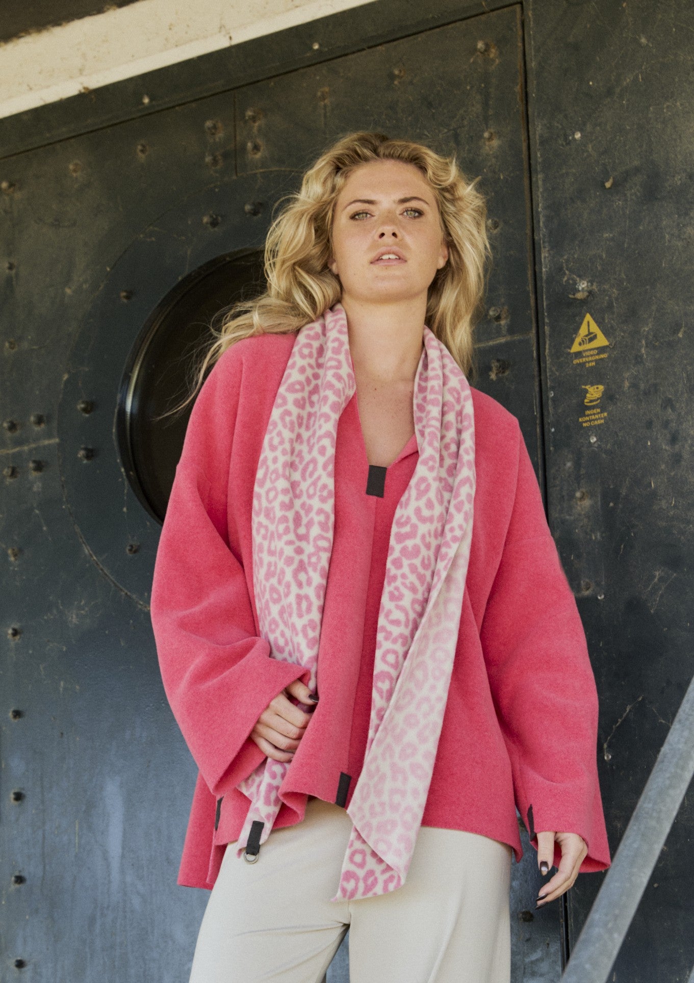 HENRIETTE STEFFENSEN COPENHAGEN MINI TØRKLÆDE - 5001P SCARFS PINK LEO 358