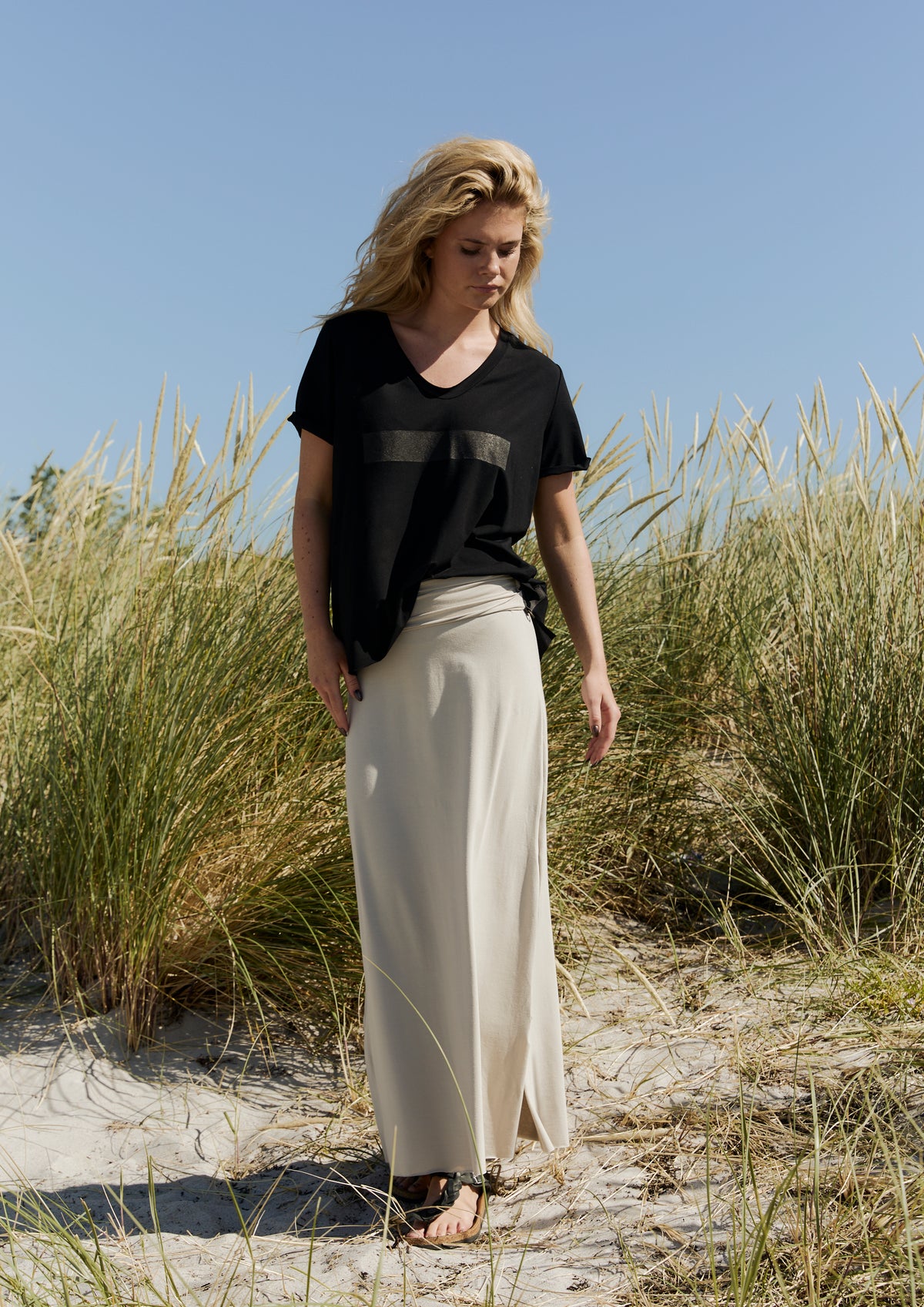 HENRIETTE STEFFENSEN COPENHAGEN V-NECK TEE - 96105 ERASE T-SHIRTS BLACK 900