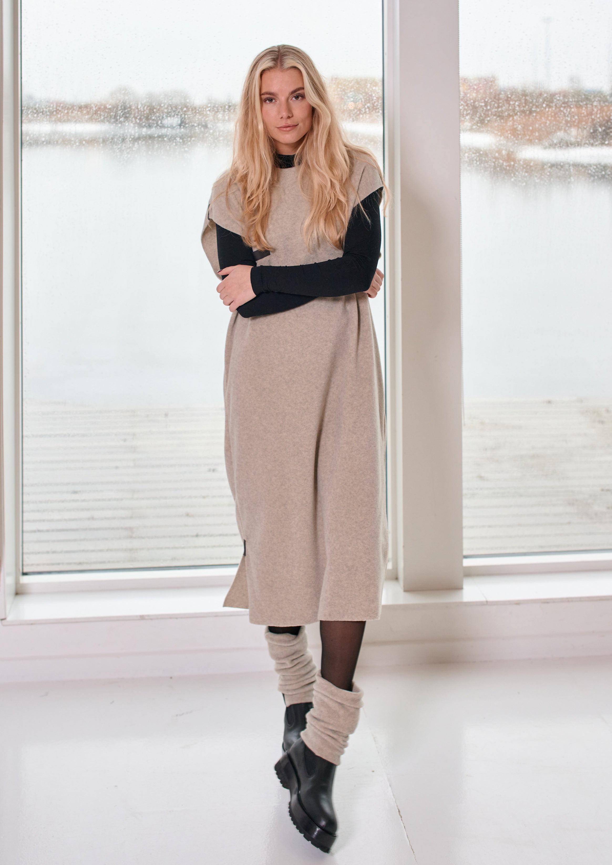HENRIETTE STEFFENSEN COPENHAGEN BENVARMERE - 4087 ANKEL WARMERS SAND 805