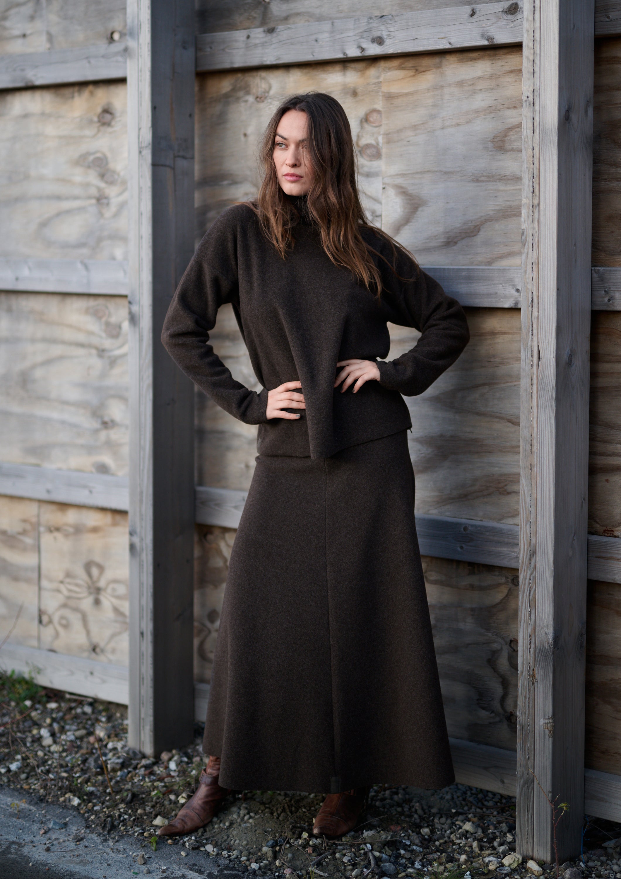 HENRIETTE STEFFENSEN COPENHAGEN BLUSE HØJ HALS - 1360 BLUSER CHOKOLATE 844