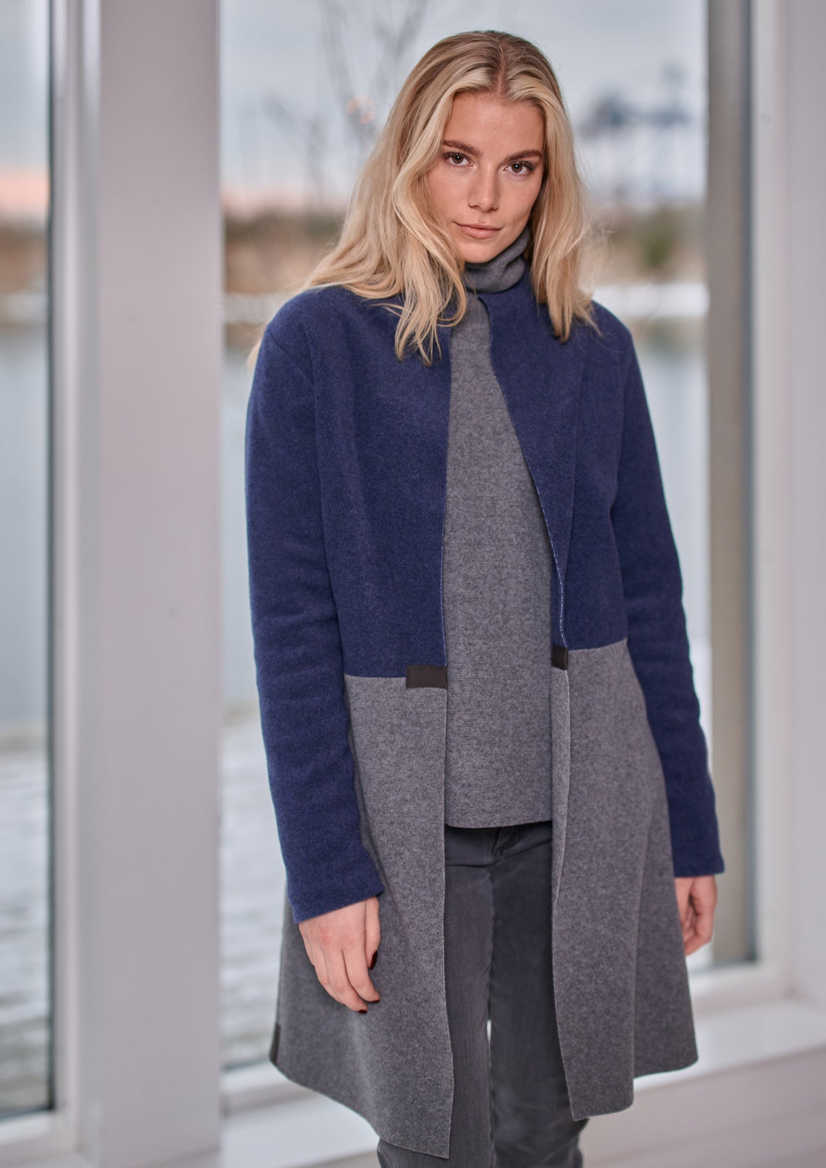 HENRIETTE STEFFENSEN COPENHAGEN BLUSE HØJ HALS - 1360 BLUSER GREY 905