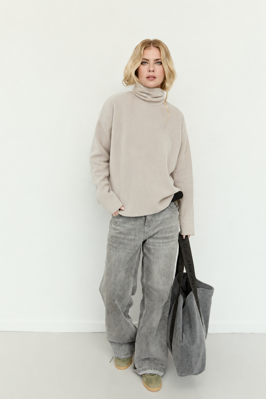 HENRIETTE STEFFENSEN COPENHAGEN BLUSE HØJ HALS - 1360 BLUSER KIT 831