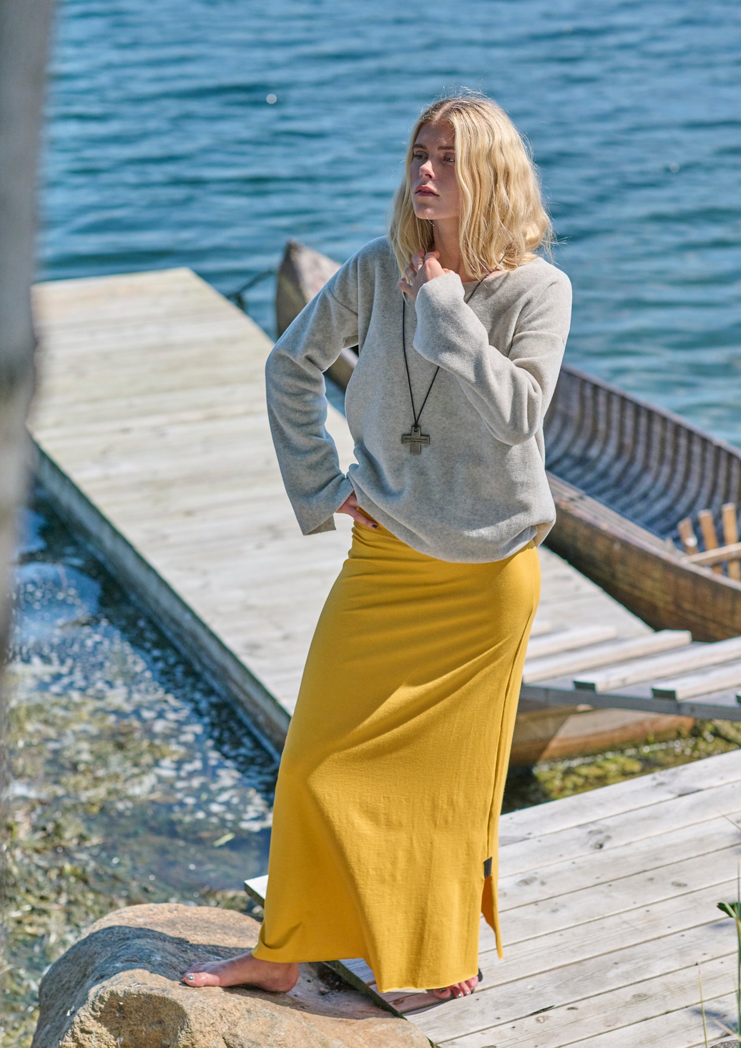 HENRIETTE STEFFENSEN COPENHAGEN BLUSE MED RUND HALS - 1355 BLUSER SAND 805