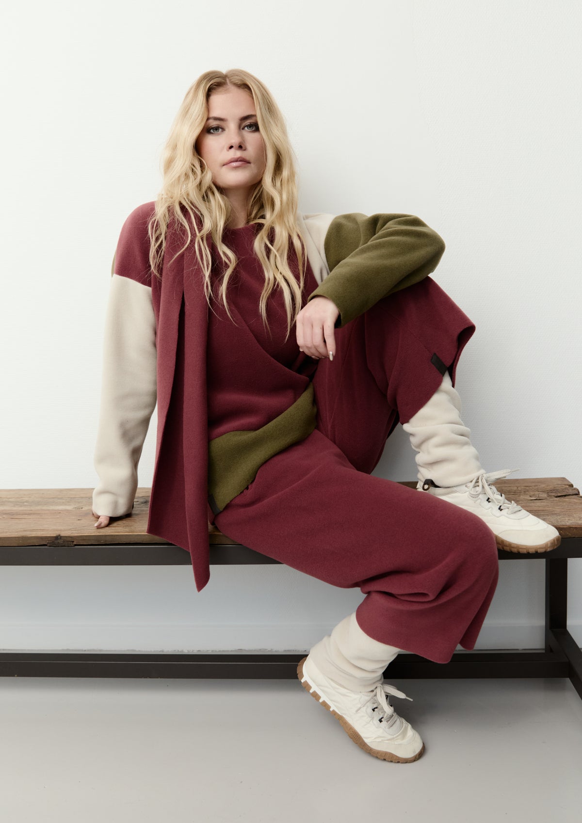 HENRIETTE STEFFENSEN COPENHAGEN BLUSE PATCH MED TØRKLÆDE - 1412 BLUSER BORDEAUX/KIT/MOSS 118
