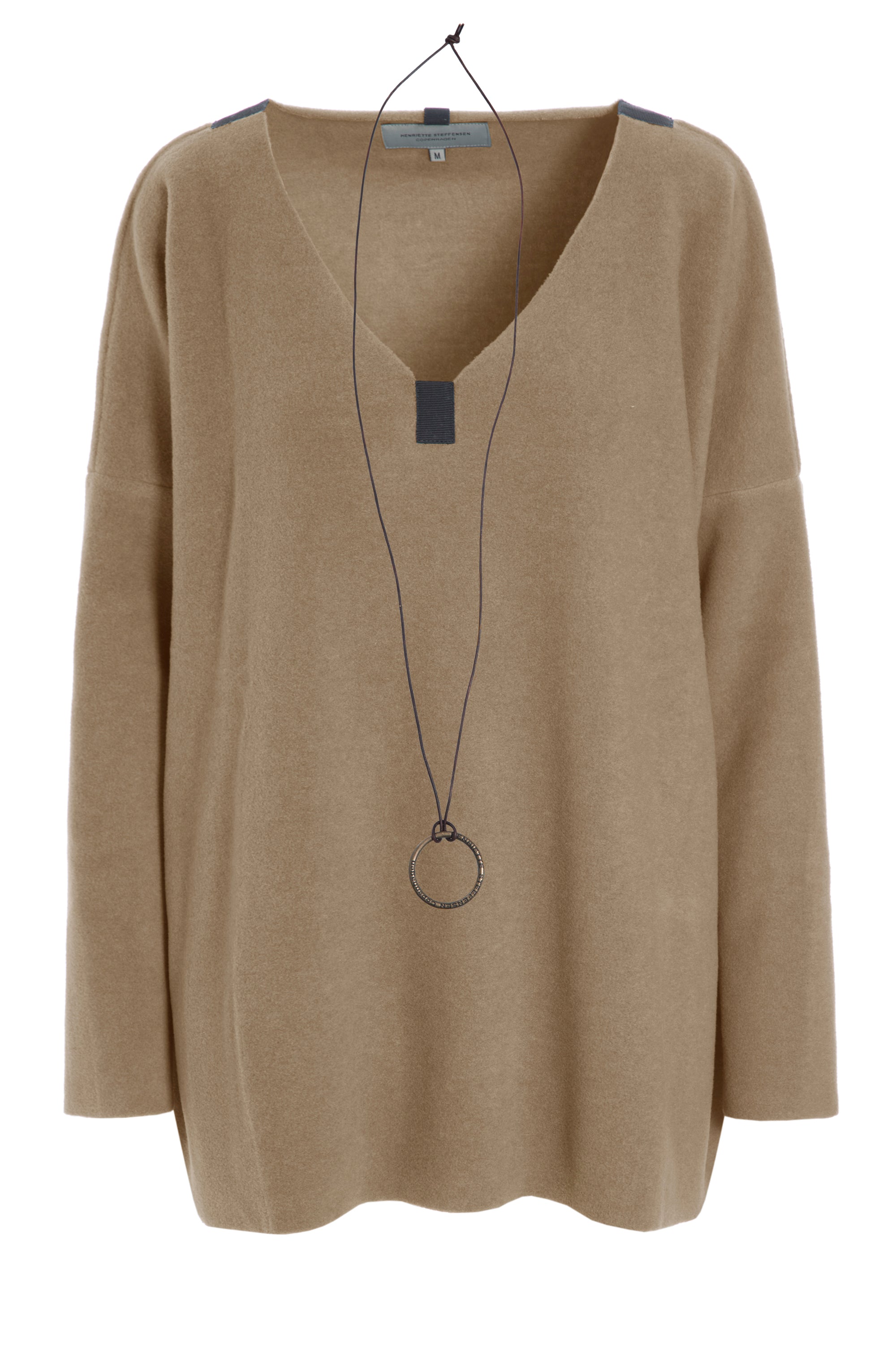 HENRIETTE STEFFENSEN COPENHAGEN BLUSE V-HALS - 1336 BLUSER CAMEL 815