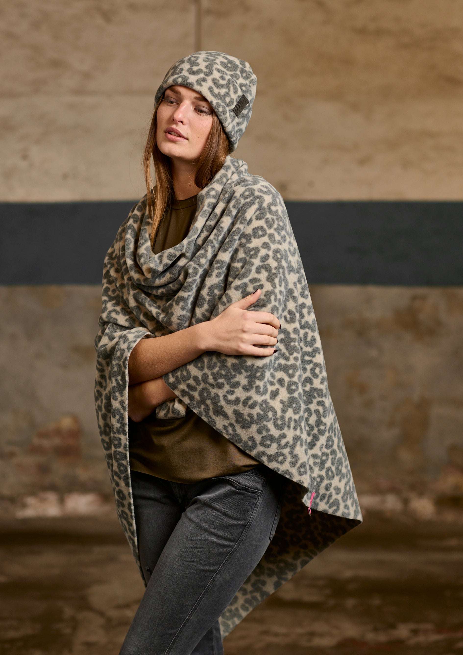 HENRIETTE STEFFENSEN COPENHAGEN EKSTRA STOR PONCHO - 4040P PONCHOS LEOPARD pink 115
