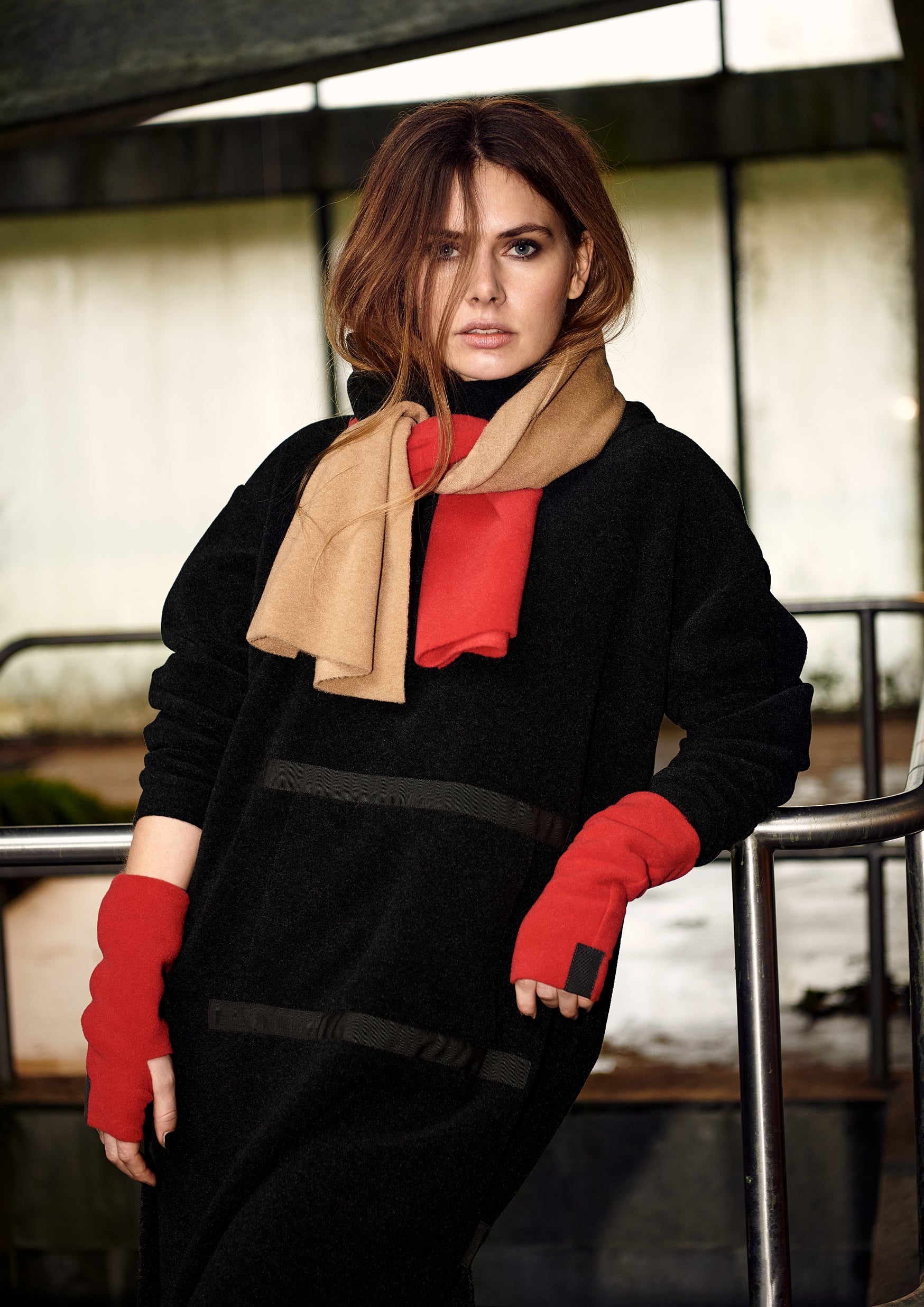 HENRIETTE STEFFENSEN COPENHAGEN HÅNDLEDSVARMERE - 6022 WRIST WARMERS RED 407