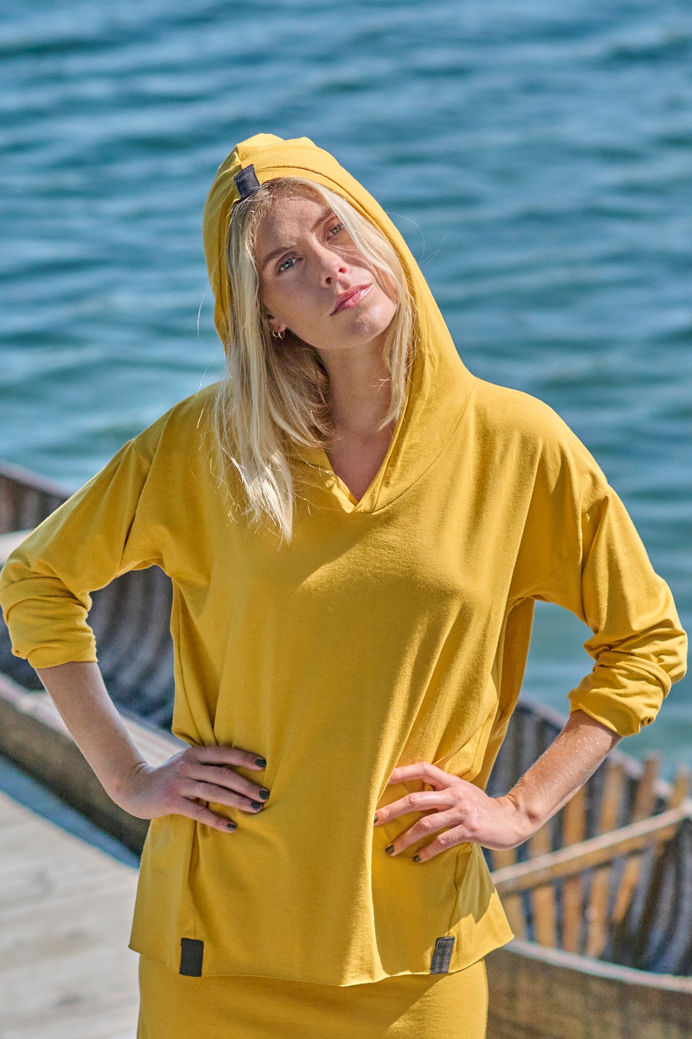HENRIETTE STEFFENSEN COPENHAGEN HÆTTEBLUSE - 96067 HOODIES SAFRAN 701
