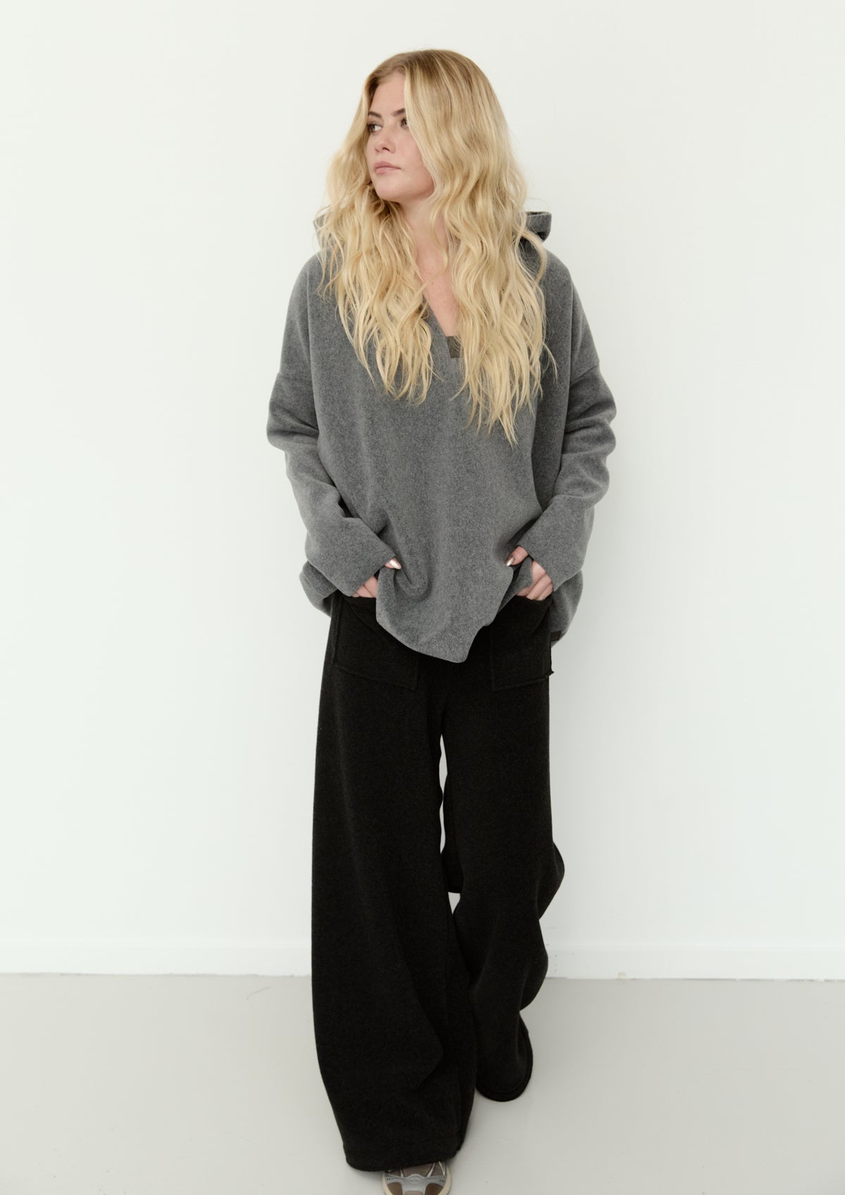 HENRIETTE STEFFENSEN COPENHAGEN HÆTTETRØJE - 1413 BLUSER GREY 905