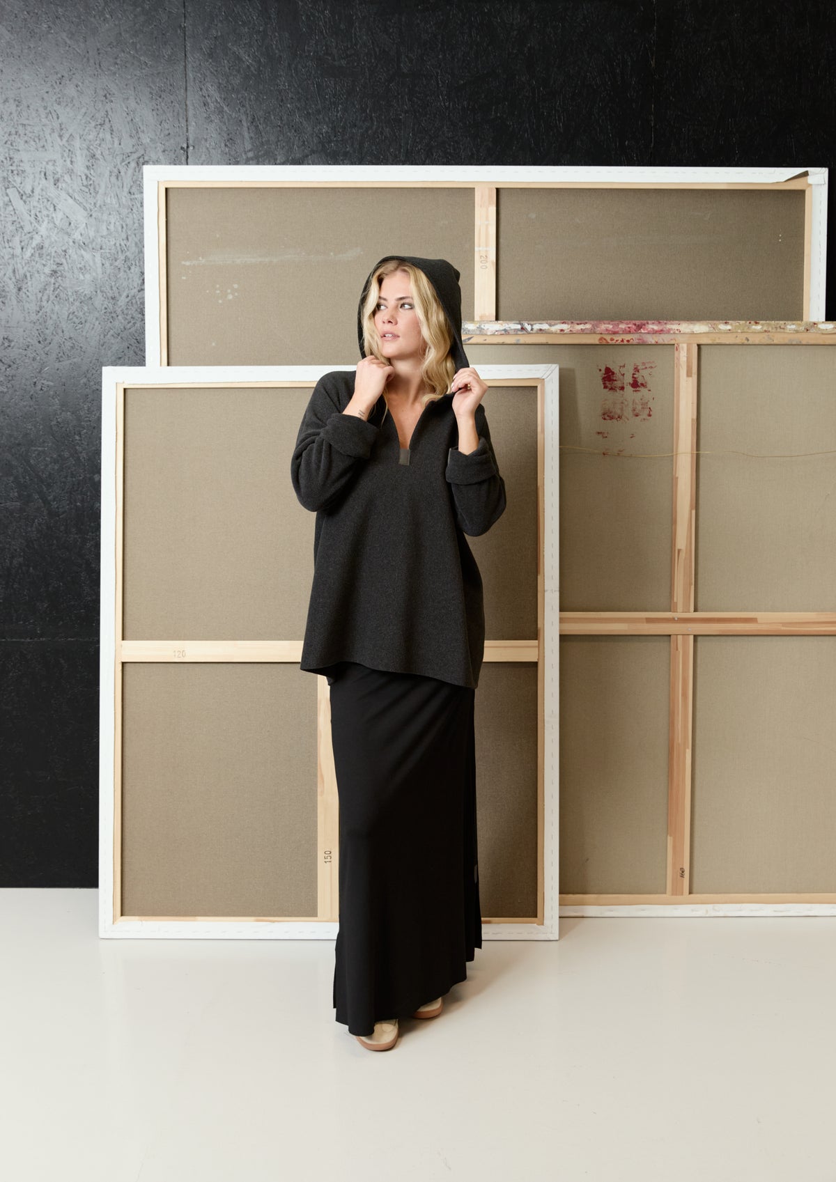 HENRIETTE STEFFENSEN COPENHAGEN HÆTTETRØJE - 1413 BLUSER SOFT BLACK 914