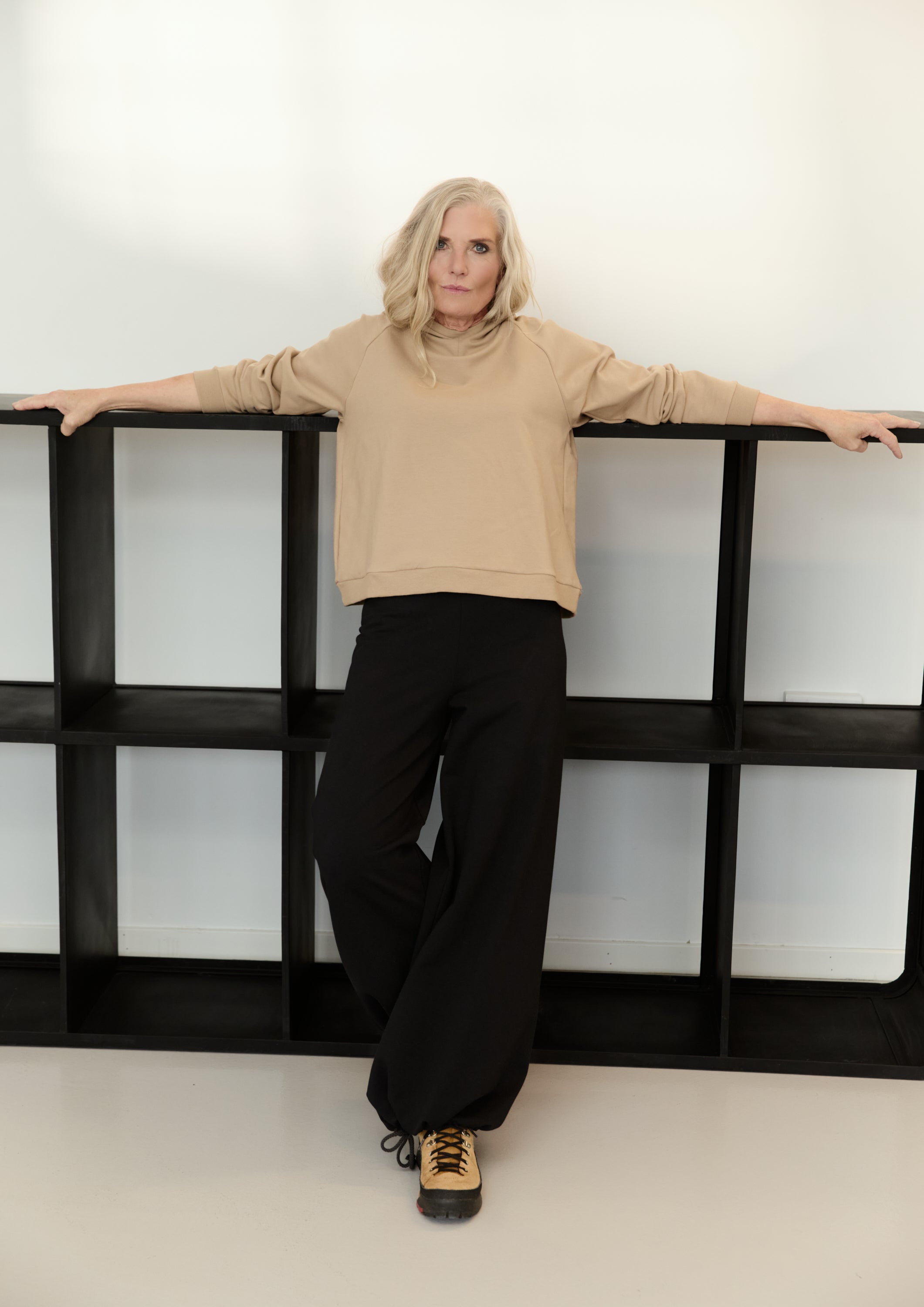 HENRIETTE STEFFENSEN COPENHAGEN HÆTTETRØJE - 71014 HOODIES CAMEL 815