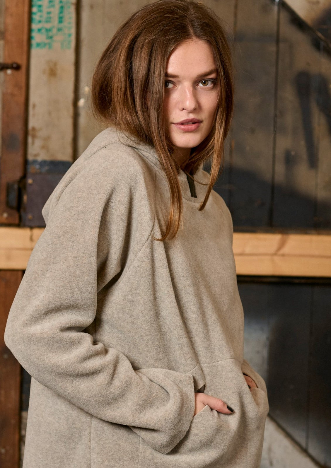 HENRIETTE STEFFENSEN COPENHAGEN HÆTTETRØJE MED LOMMER - 1298 SWEATERS fleece SAND 805