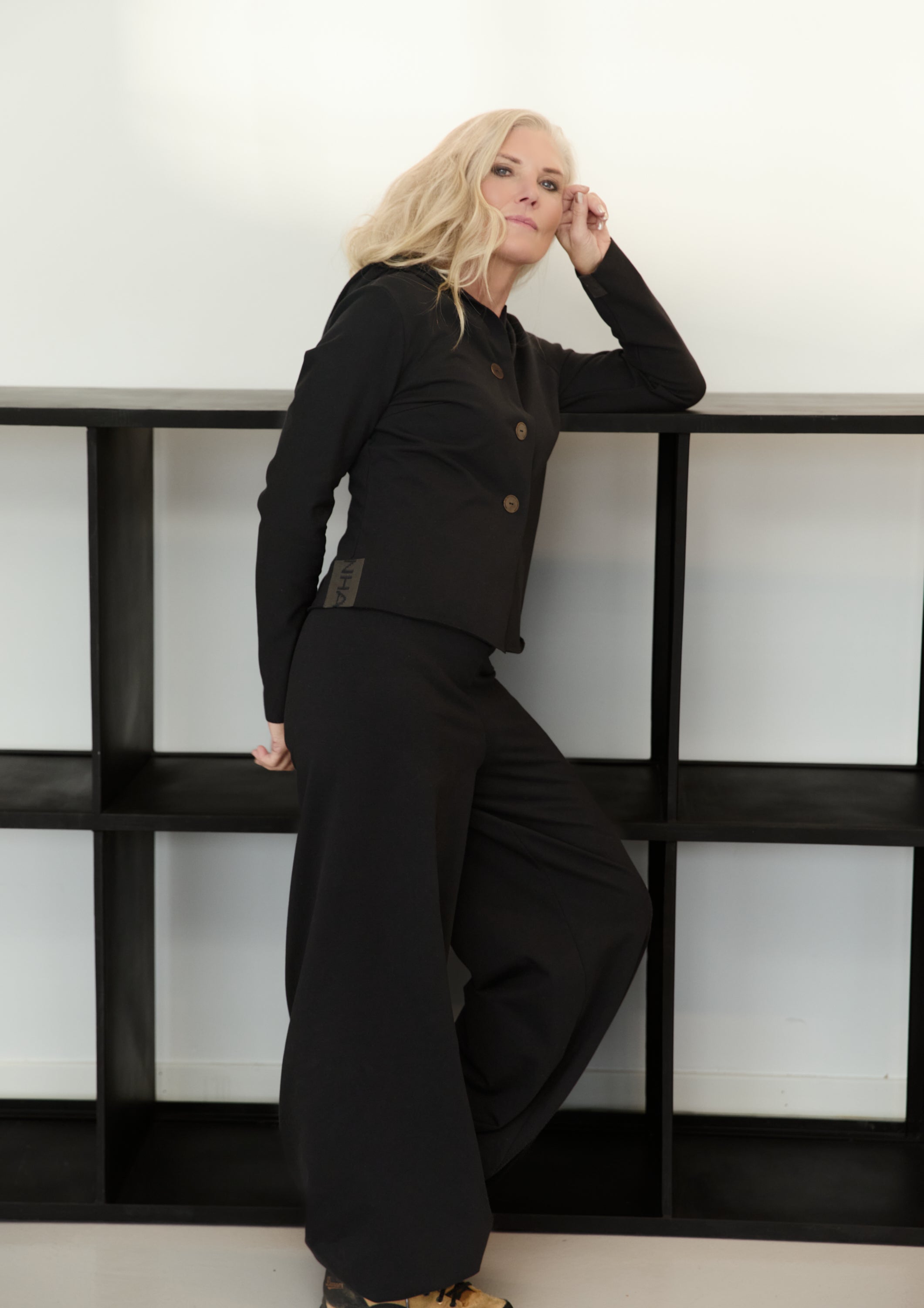 HENRIETTE STEFFENSEN COPENHAGEN HÆTTE BLUSE - 71021 BLUSER BLACK 900