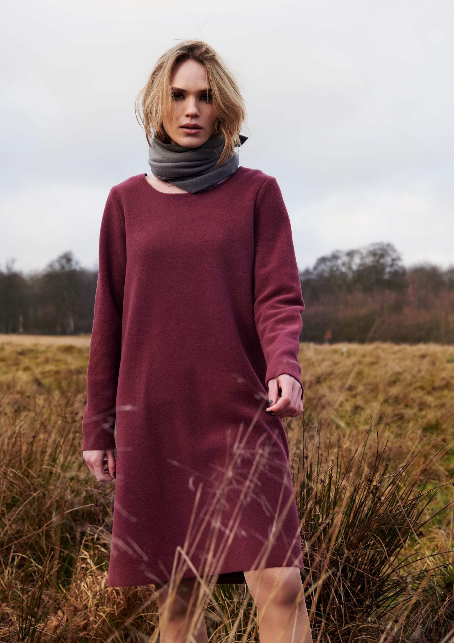HENRIETTE STEFFENSEN COPENHAGEN KJOLE MED TØRKLÆDE - 3226 KJOLER SAND/SOFT BLACK 813