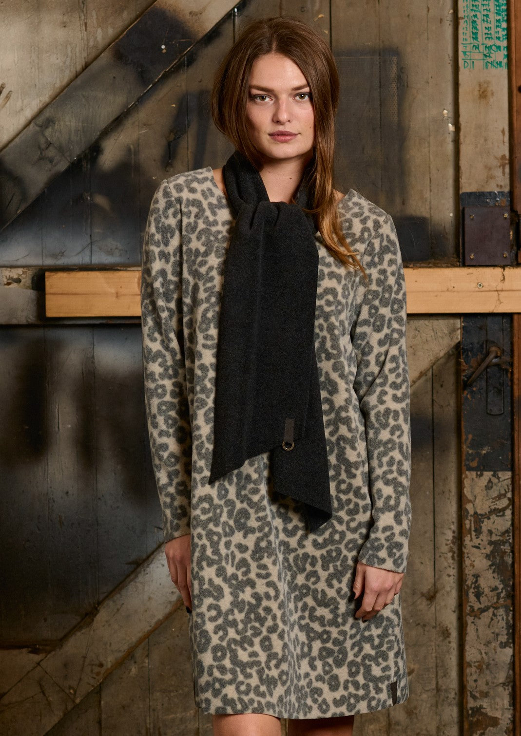 HENRIETTE STEFFENSEN COPENHAGEN KJOLE MED TØRKLÆDE - 3226P KJOLER LEOPARD / SOFT BLACK 472