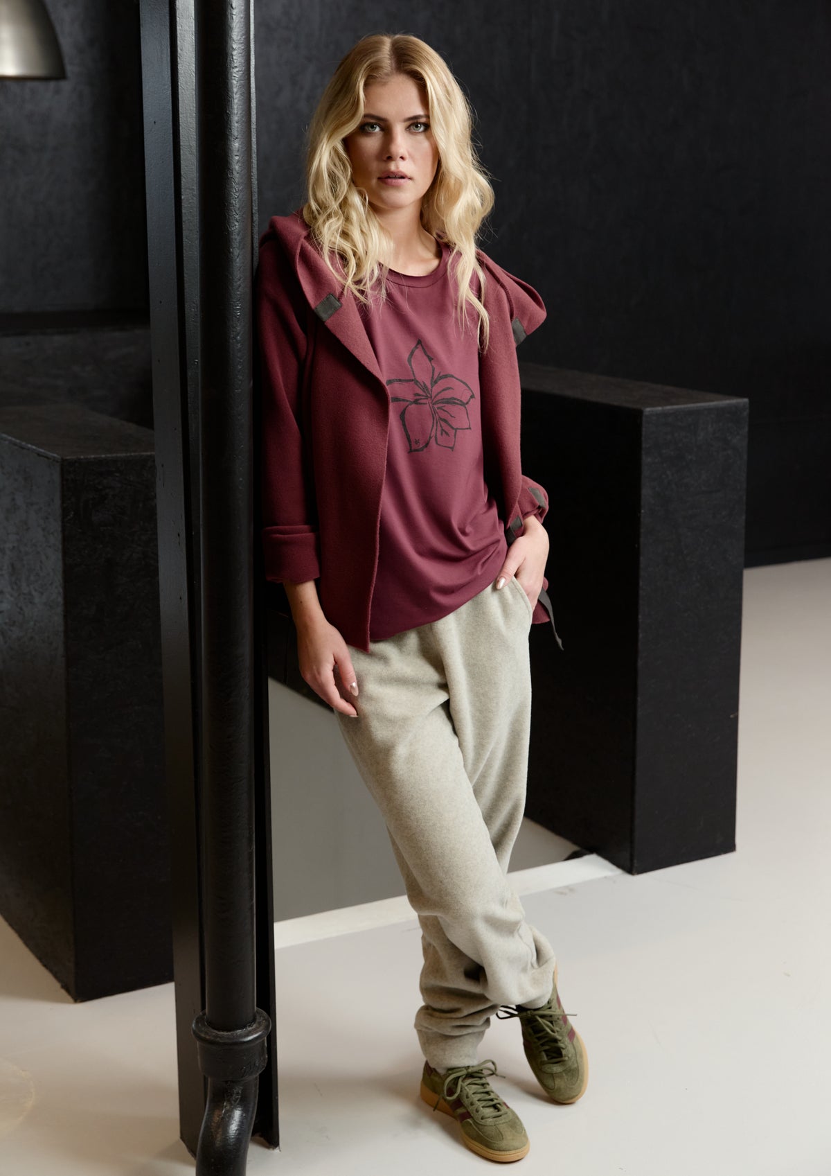 HENRIETTE STEFFENSEN COPENHAGEN KLASSISK FLEECE SLÅ OM CARDIGAN - 1009 CARDIGANS BORDEAUX 474