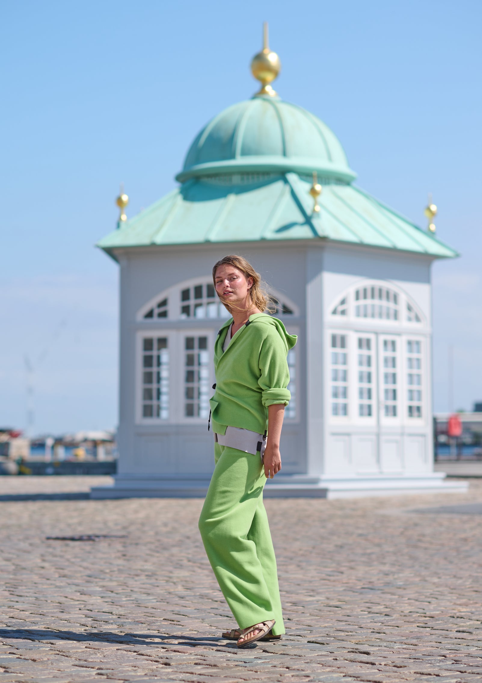 HENRIETTE STEFFENSEN COPENHAGEN KLASSISK FLEECE SLÅ OM CARDIGAN - 1009 CARDIGANS JUICY GREEN 788