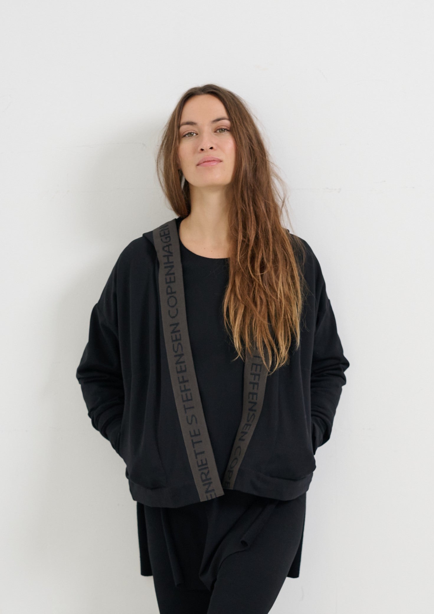 HENRIETTE STEFFENSEN COPENHAGEN KORT CARDIGAN - 77001 CARDIGANS BLACK 900