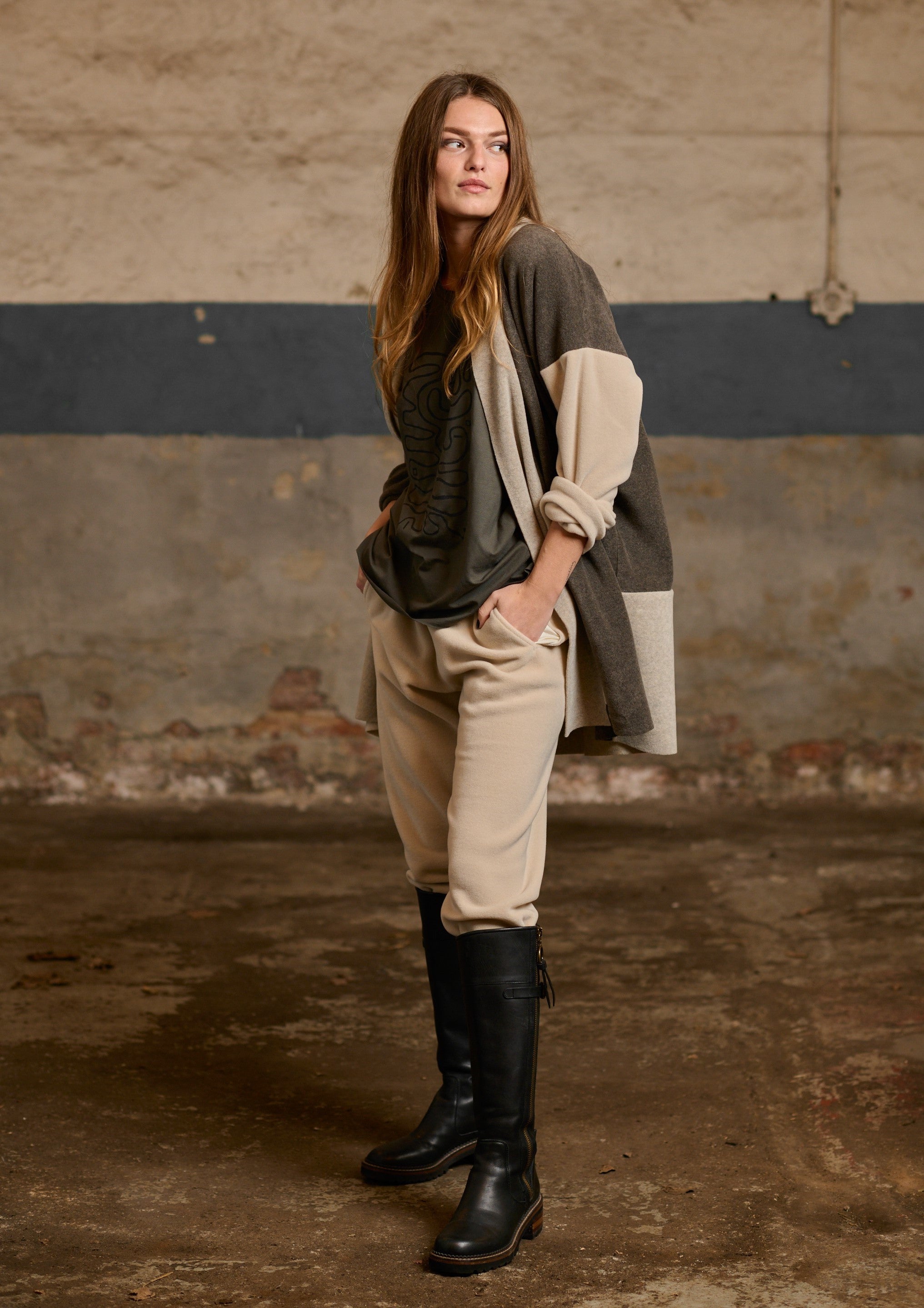 HENRIETTE STEFFENSEN COPENHAGEN NO WASTE CARDIGAN  - 7175 CARDIGANS BARK/KIT/SAND 645