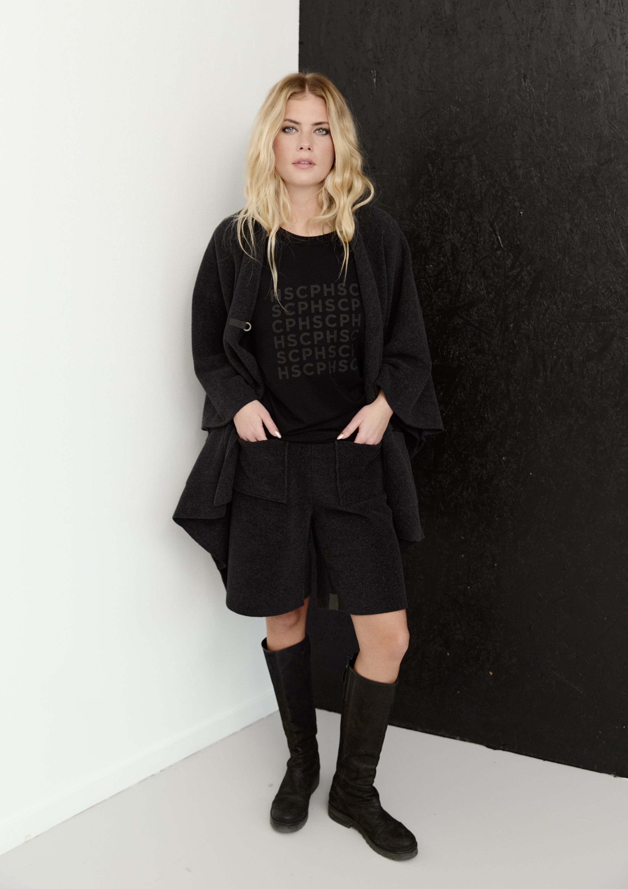 HENRIETTE STEFFENSEN COPENHAGEN T-SHIRT LOGO PRINT - 96107 T-SHIRTS BLACK 900