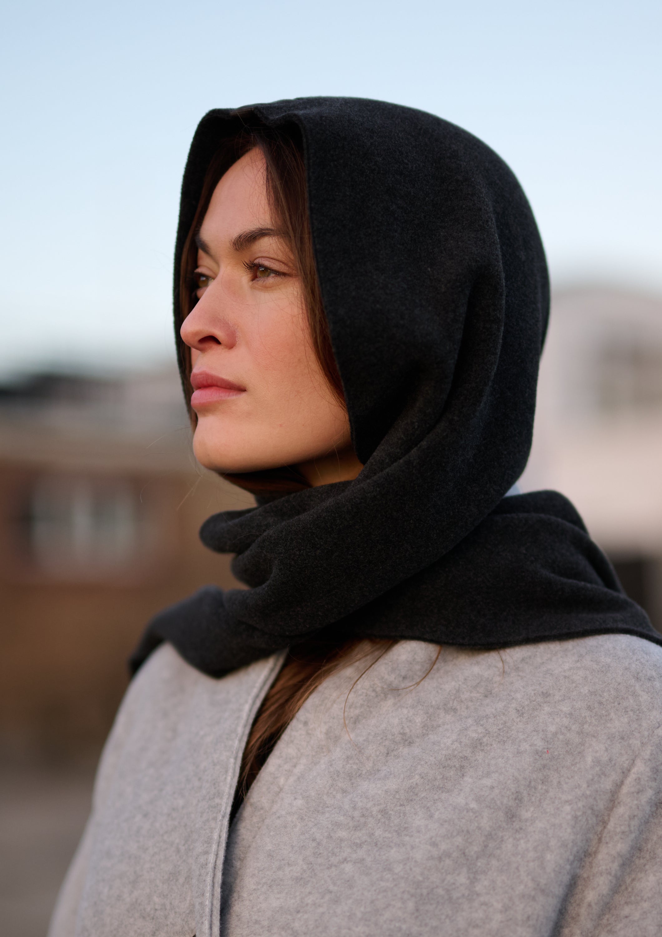 HENRIETTE STEFFENSEN COPENHAGEN TØRKLÆDE MED HUE- 4127 SCARFS SOFT BLACK 914
