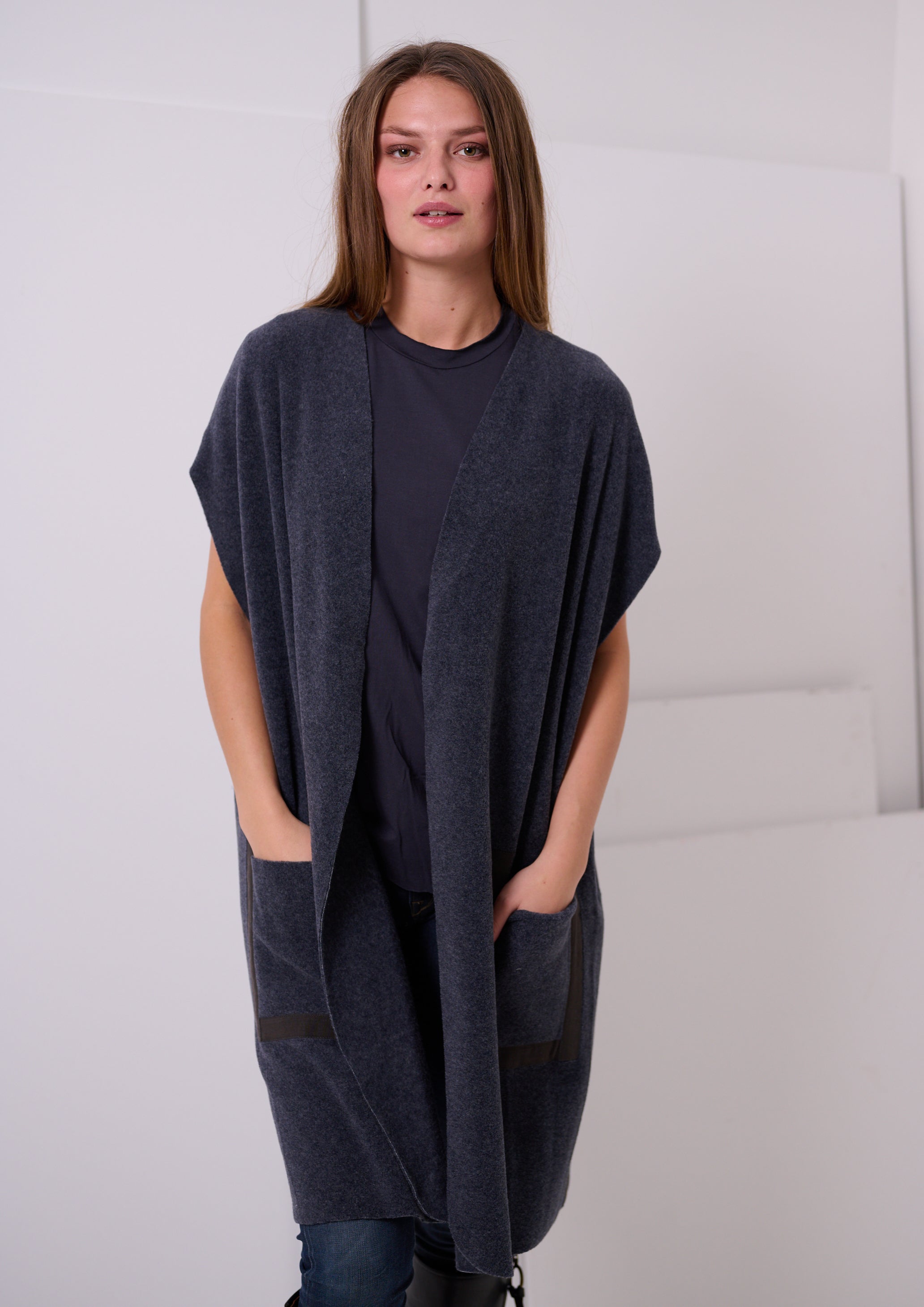 HENRIETTE STEFFENSEN COPENHAGEN VEST - 7138 VESTS DEEP BLUE 502